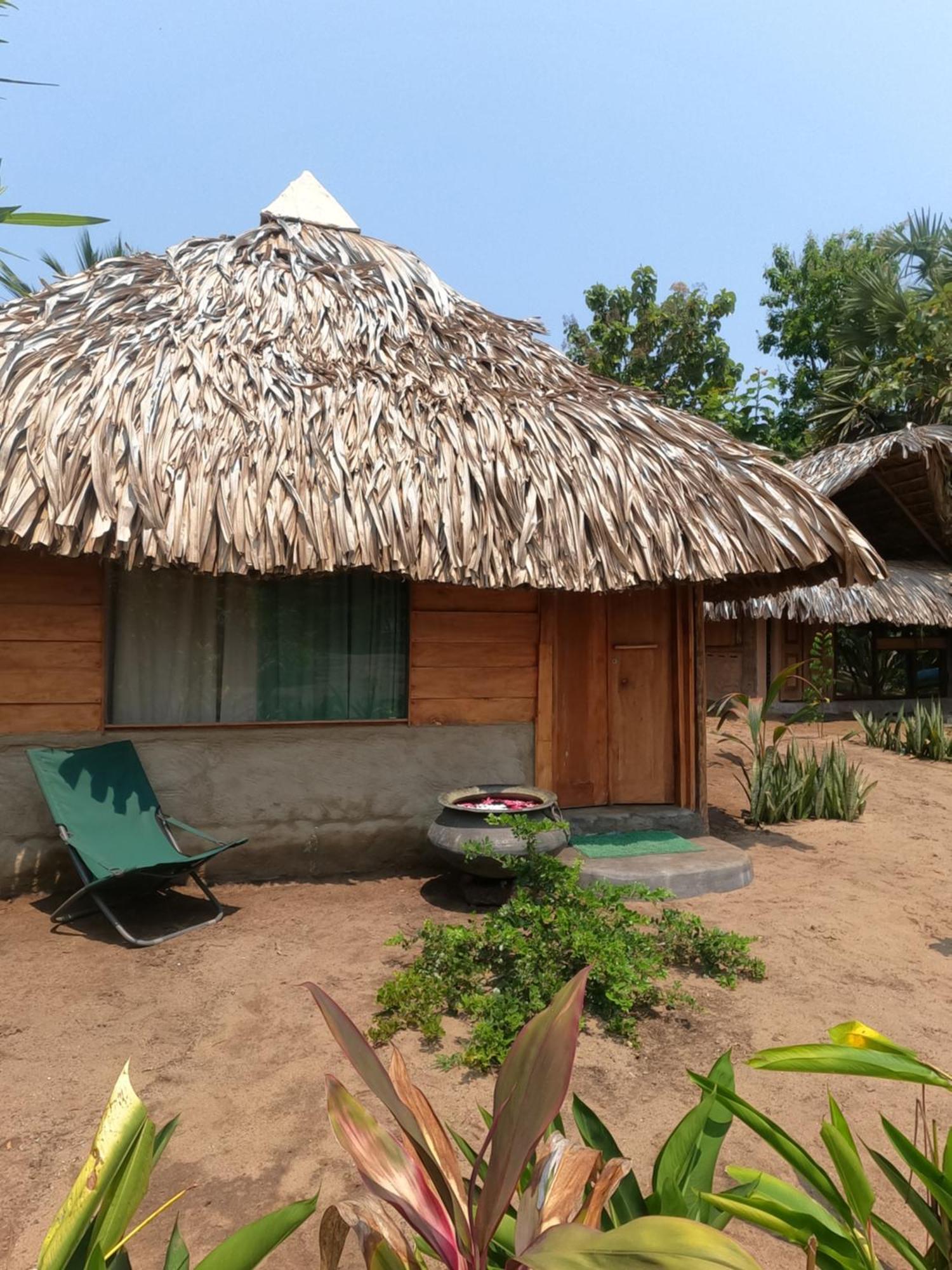Monsoon Eco Resort - Whisky Point Arugambay Pottuvil Room photo